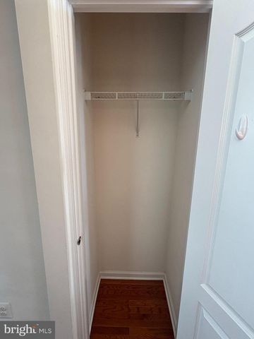 43141 WHELPLEHILL TER, Ashburn, VA 20148