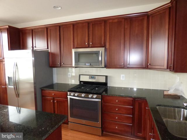 43141 WHELPLEHILL TER, Ashburn, VA 20148