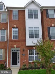 43141 WHELPLEHILL TER, Ashburn, VA 20148