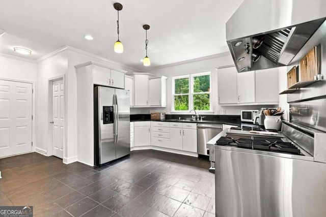 209 Brighten Court, Alpharetta, GA 30004