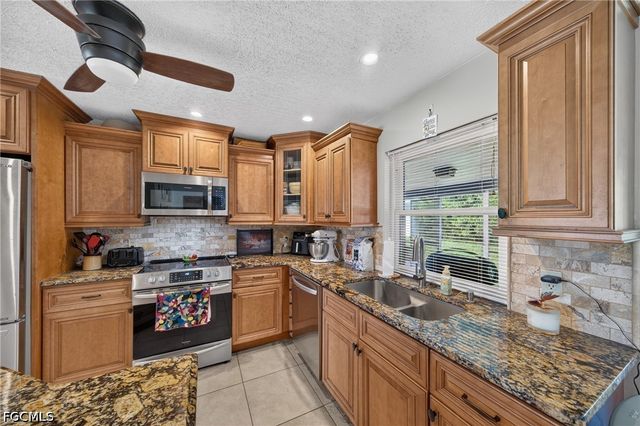 1523 SE 20th PL, Cape Coral, FL 33990