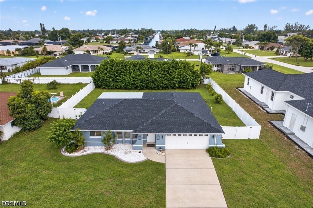 1523 SE 20th PL, Cape Coral, FL 33990