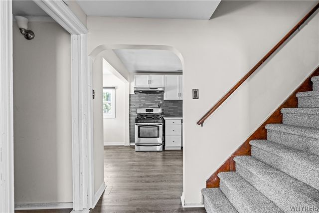 29 Lenox Street, West Seneca, NY 14224