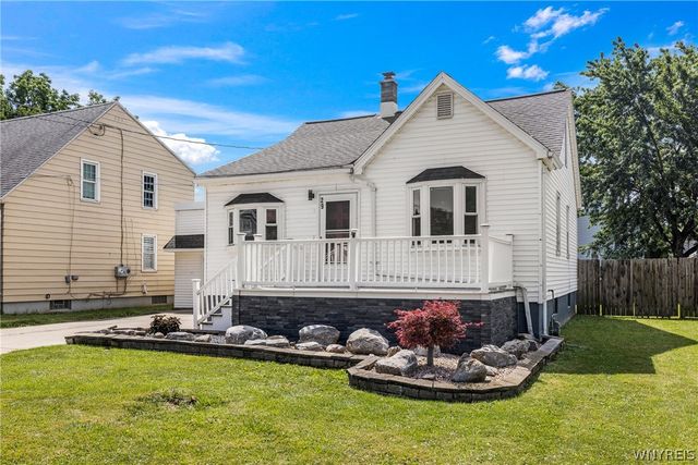 29 Lenox Street, West Seneca, NY 14224