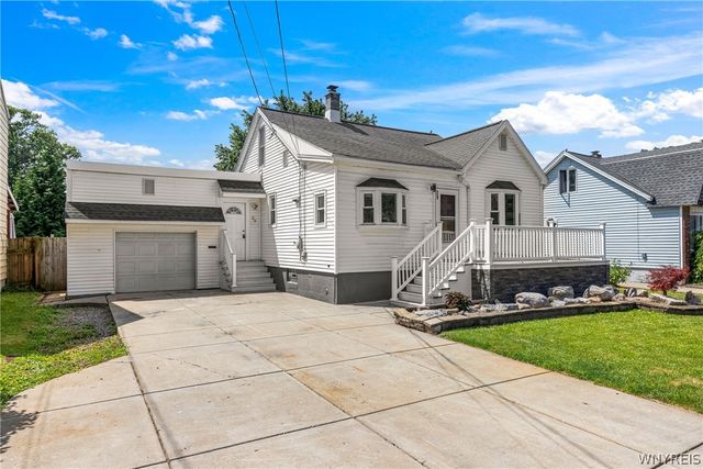 29 Lenox Street, West Seneca, NY 14224