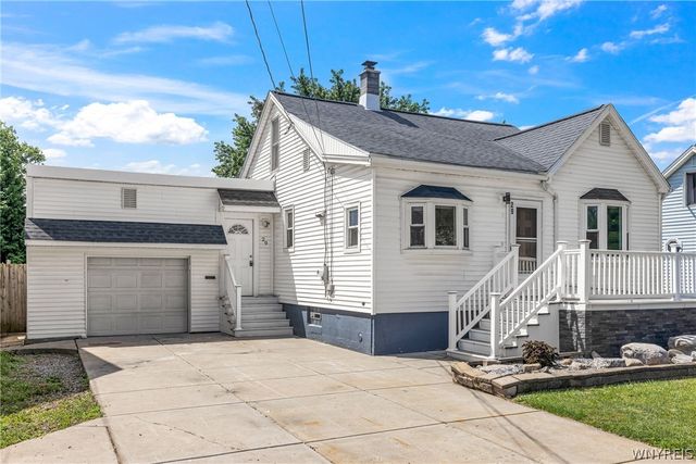 29 Lenox Street, West Seneca, NY 14224