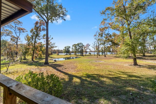 711 May Drive, Onalaska, TX 77360