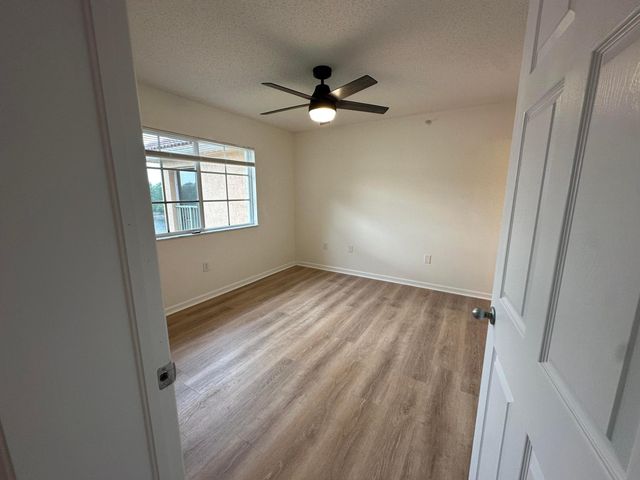 3720 NW Mediterranean Lane 304, Jensen Beach, FL 34957