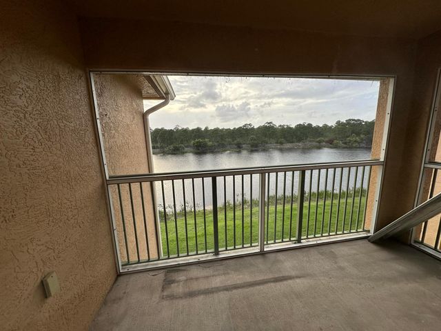 3720 NW Mediterranean Lane 304, Jensen Beach, FL 34957