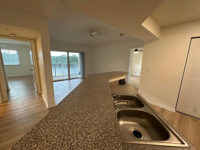 3720 NW Mediterranean Lane 304, Jensen Beach, FL 34957