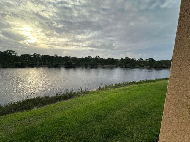 3720 NW Mediterranean Lane 304, Jensen Beach, FL 34957