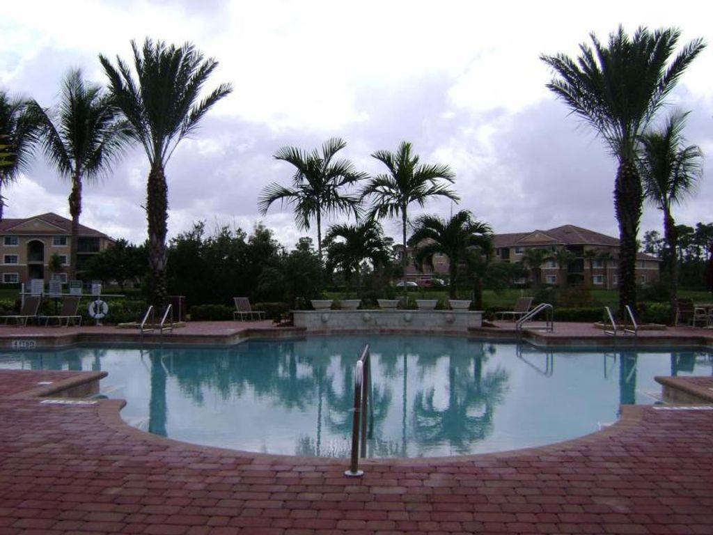 3720 NW Mediterranean Lane 304, Jensen Beach, FL 34957