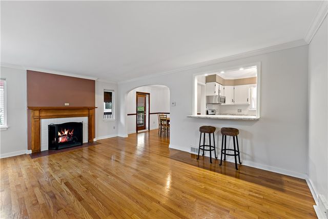 415 Pershing Dr, New Kensington, PA 15068