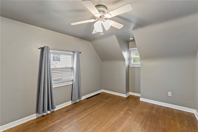 415 Pershing Dr, New Kensington, PA 15068