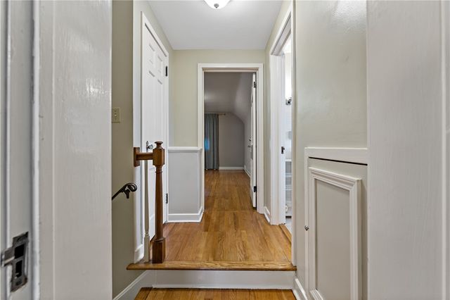 415 Pershing Dr, New Kensington, PA 15068