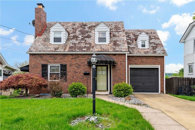 415 Pershing Dr, New Kensington, PA 15068