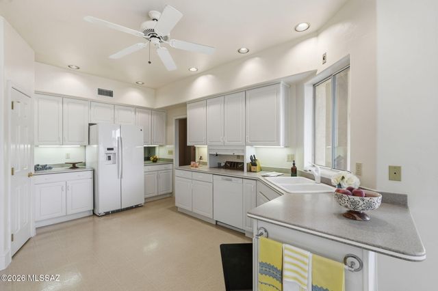 6718 E Calle Cadena, Tucson, AZ 85715