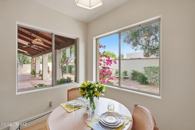 6718 E Calle Cadena, Tucson, AZ 85715