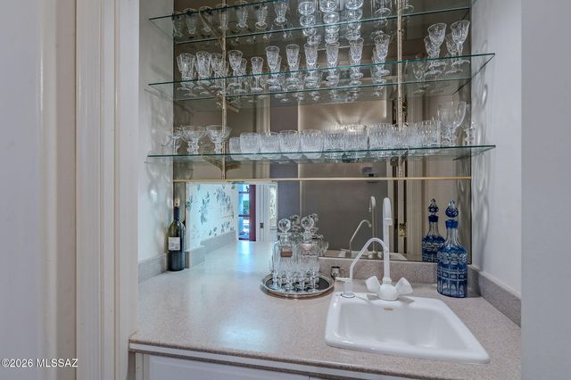 6718 E Calle Cadena, Tucson, AZ 85715