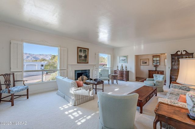 6718 E Calle Cadena, Tucson, AZ 85715