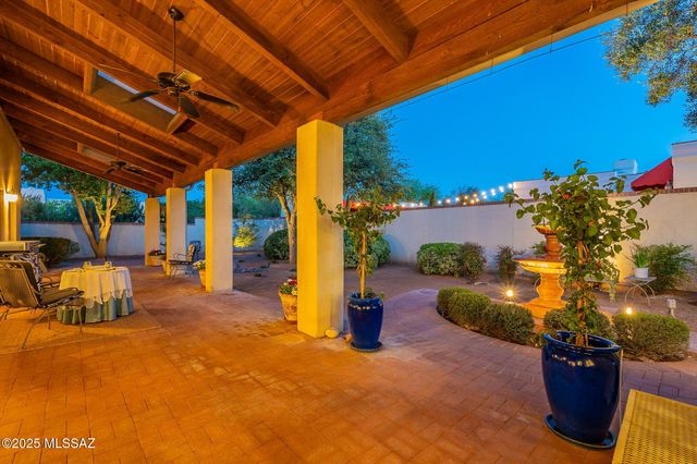 6718 E Calle Cadena, Tucson, AZ 85715