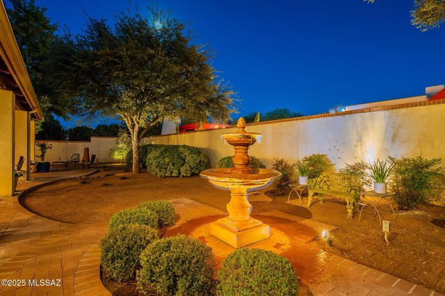 6718 E Calle Cadena, Tucson, AZ 85715