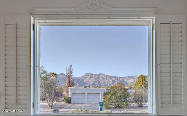 6718 E Calle Cadena, Tucson, AZ 85715
