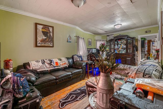 221 Chadduck Avenue, Buffalo, NY 14207