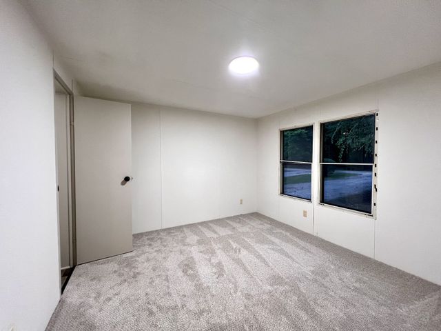 413 Elm Ln, Beechgrove, TN 37018