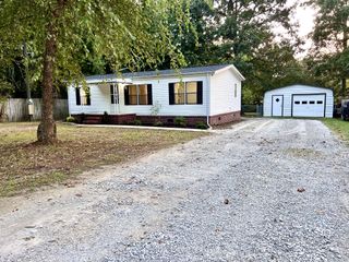 413 Elm Ln, Beechgrove, TN 37018