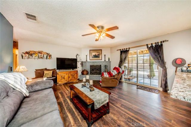37365 96th East, Littlerock, CA 93543