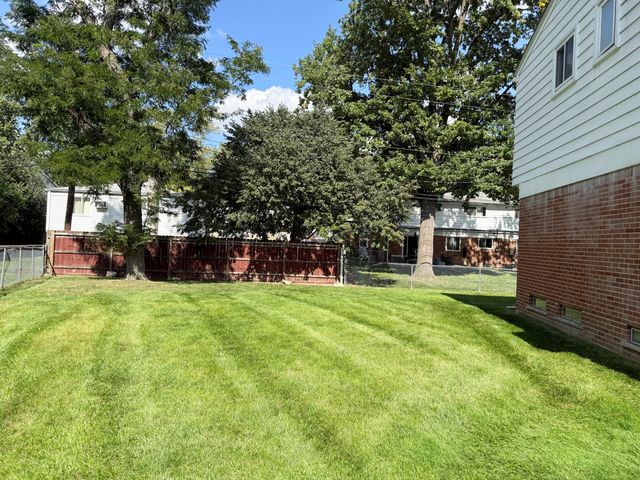 21850 Glenmorra Street, Southfield City, MI 48076