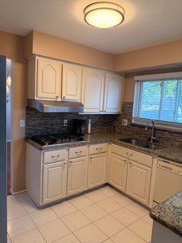 21850 Glenmorra Street, Southfield City, MI 48076