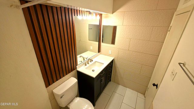 333 Eubank Court 14B, El Paso, TX 79902