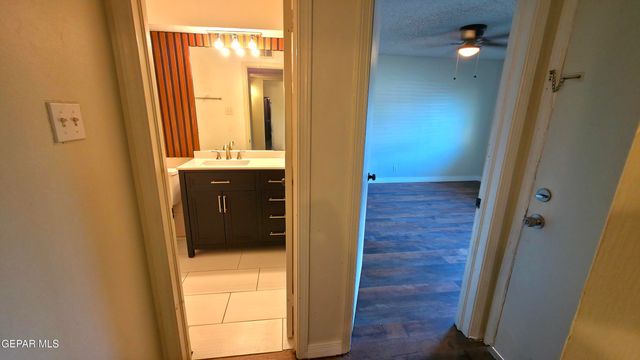 333 Eubank Court 14B, El Paso, TX 79902