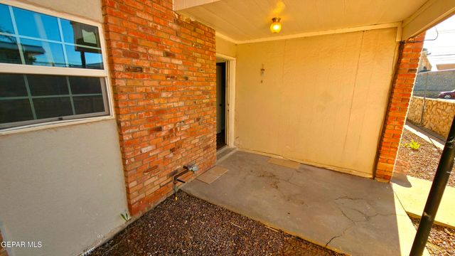 333 Eubank Court 14B, El Paso, TX 79902