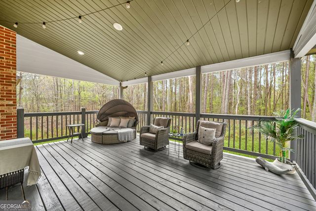 184 Stonegate Trail, Carrollton, GA 30116