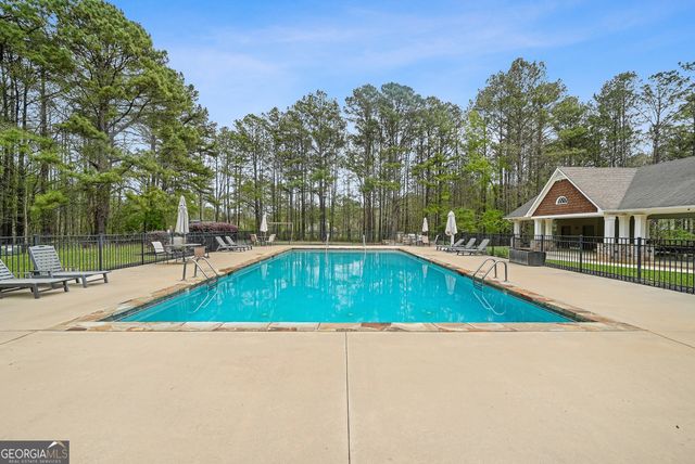 184 Stonegate Trail, Carrollton, GA 30116