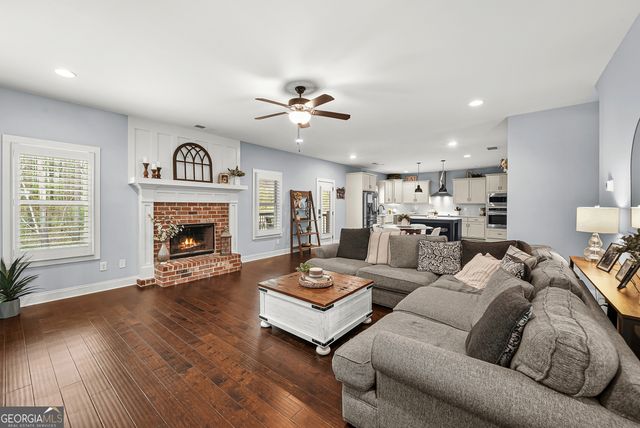 184 Stonegate Trail, Carrollton, GA 30116