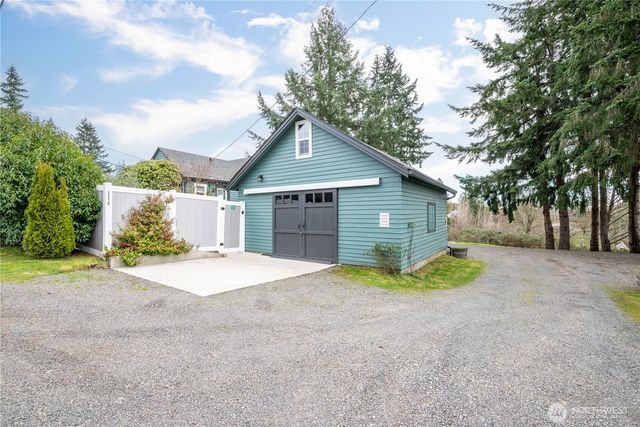 3515 Columbia Heights Road, Longview, WA 98632