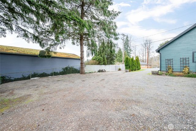 3515 Columbia Heights Road, Longview, WA 98632