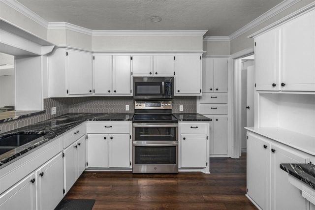 1114 NW Laird Ave, Lawton, OK 73507