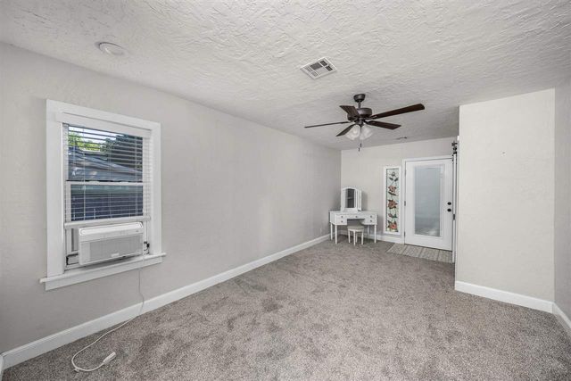 1114 NW Laird Ave, Lawton, OK 73507