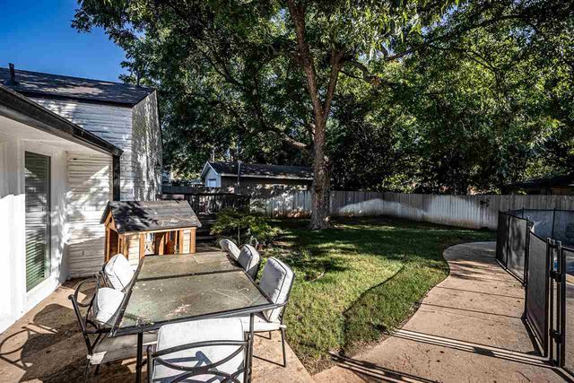 1114 NW Laird Ave, Lawton, OK 73507