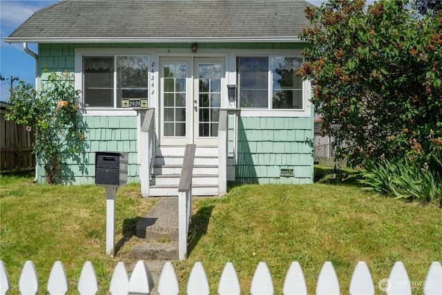 2424 Cleveland Avenue, Everett, WA 98201