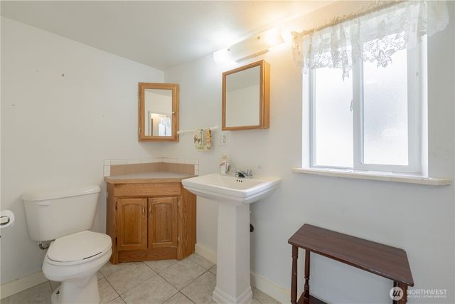 2424 Cleveland Avenue, Everett, WA 98201
