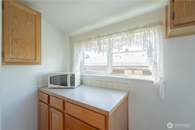2424 Cleveland Avenue, Everett, WA 98201