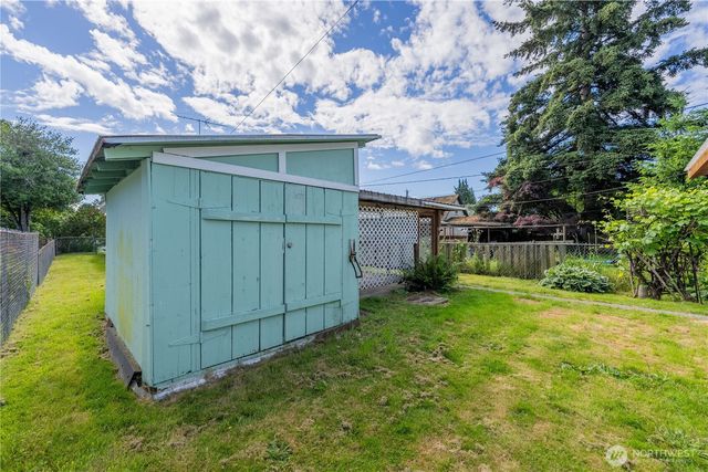 2424 Cleveland Avenue, Everett, WA 98201