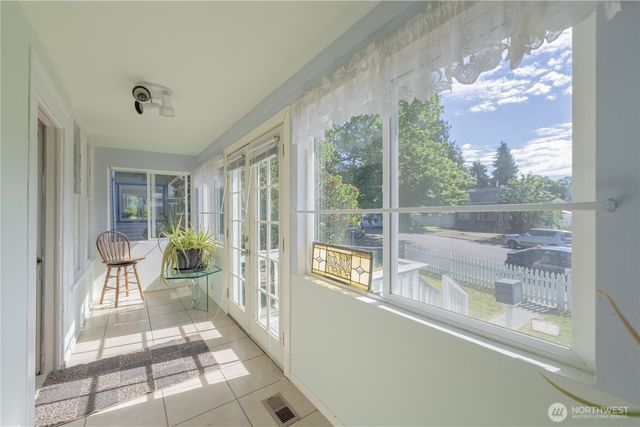 2424 Cleveland Avenue, Everett, WA 98201