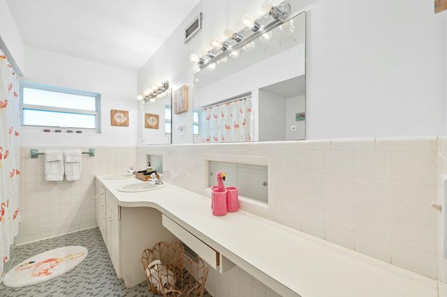 337 N Fairway N, Tequesta, FL 33469